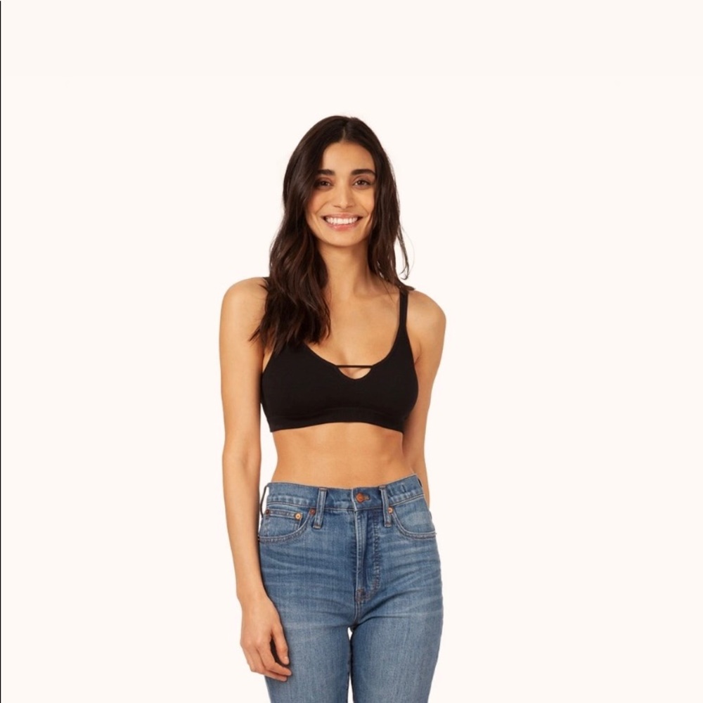 LIVELY The Skinny-Strap Seamless Bralette